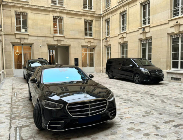 LIMOUSINE SERVICE PREMIUM - MERCEDES CLASS S - Chauffeur qualifié S-RED pour vos transports de personnes et personnels sensibles - Chauffeur privé - VIP à Dijon et Beaune - FRANCE.